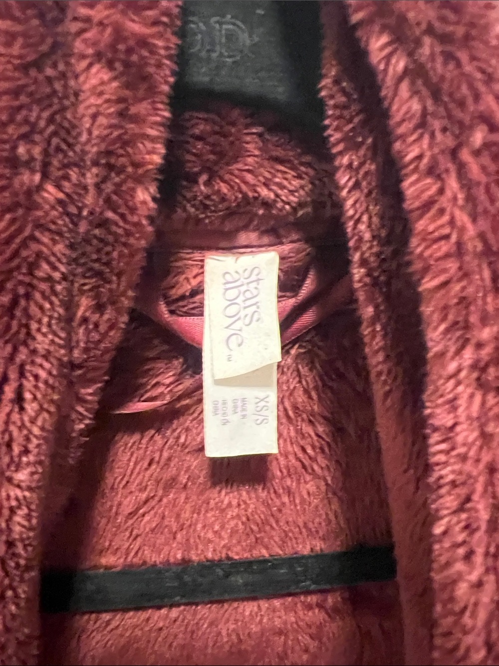 Stars Above Maroon Fleece Robe - Picture 2 of 3